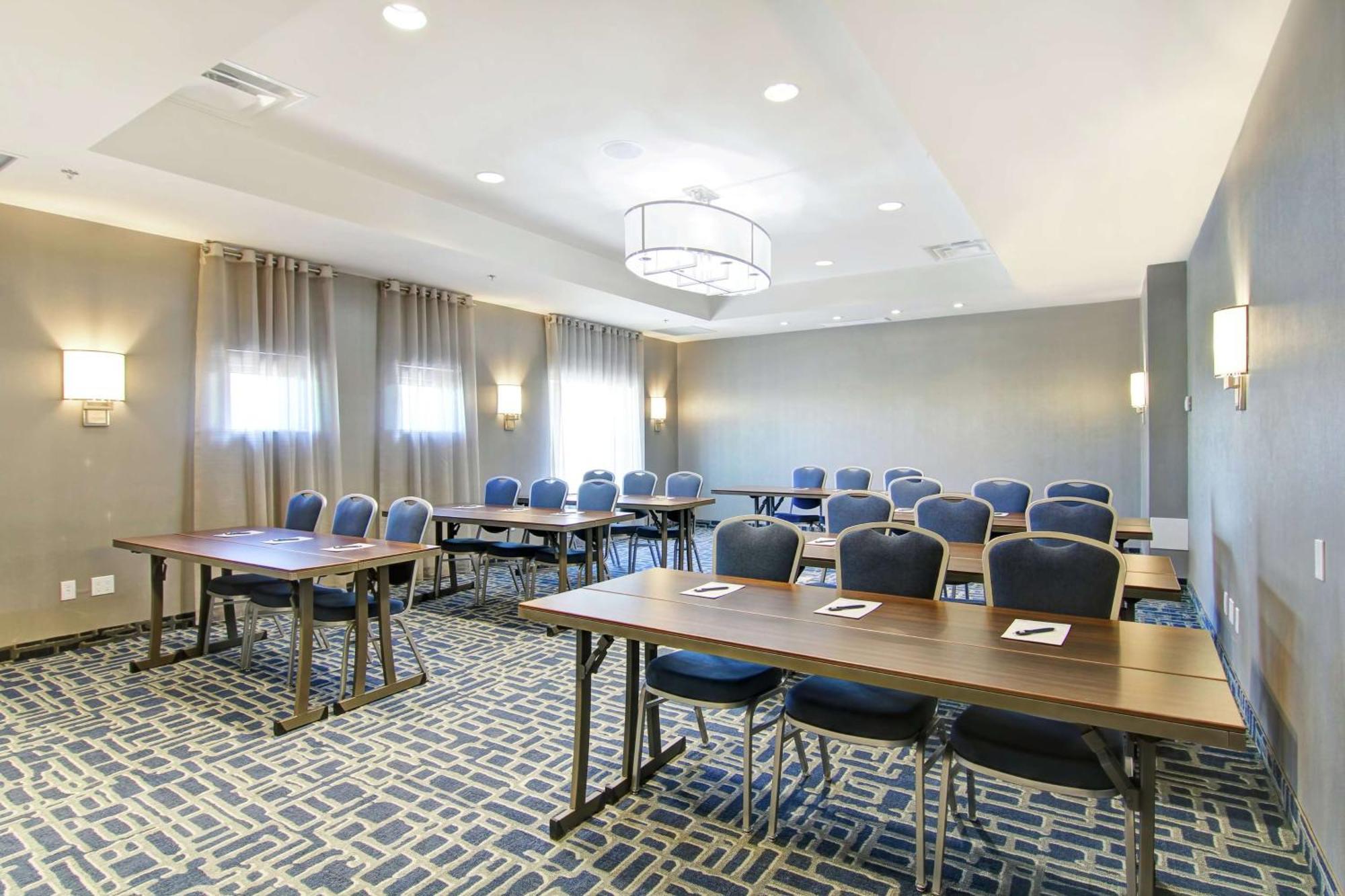 Homewood Suites By Hilton Ottawa Kanata Exterior photo